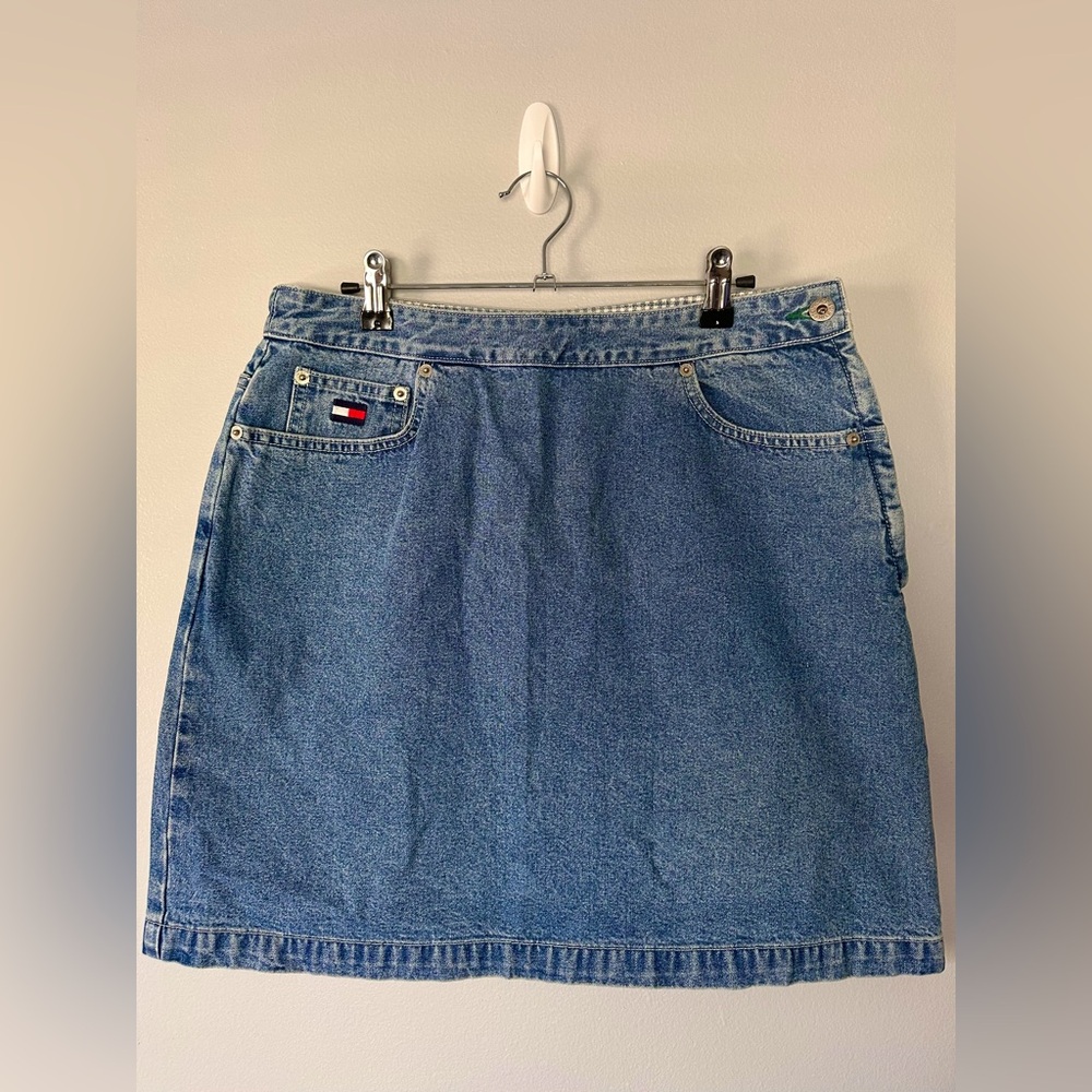 Tommy Hilfiger denim skirt